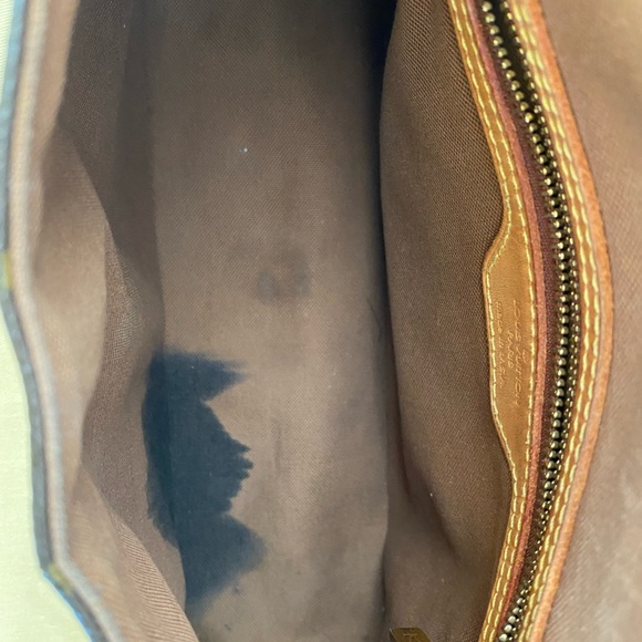 Authentic Louis Vuitton Looping Mini Monogram Shoulder Bag M51147 - Picture 15 of 16